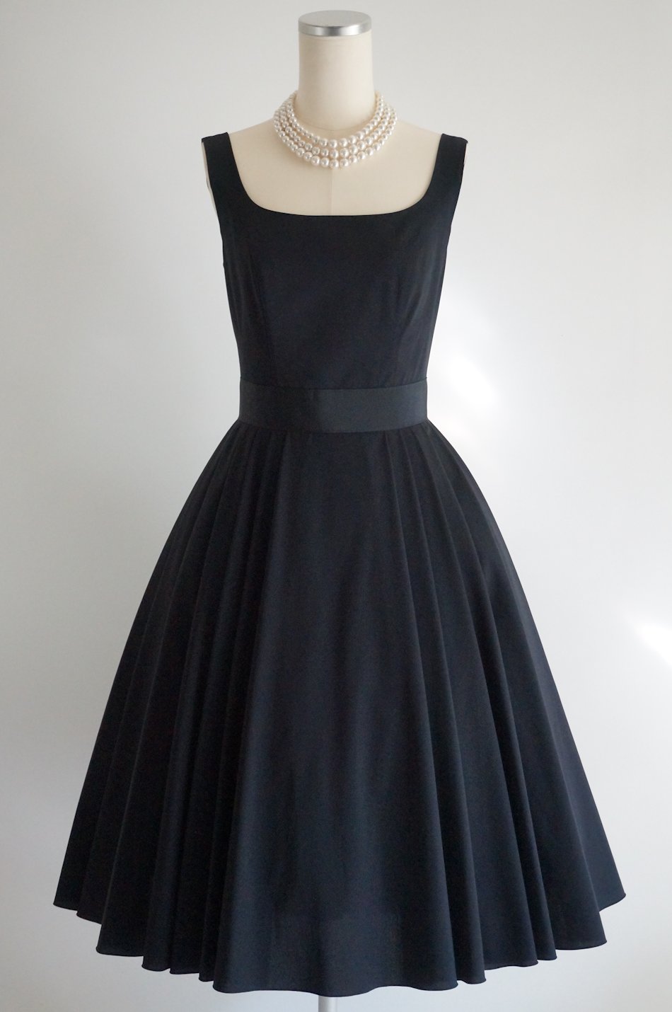 フォクシー プリーツフレアードレス ネイビー38 / レンタルリトルブラックドレス テン Rental Little Black Dress ten.