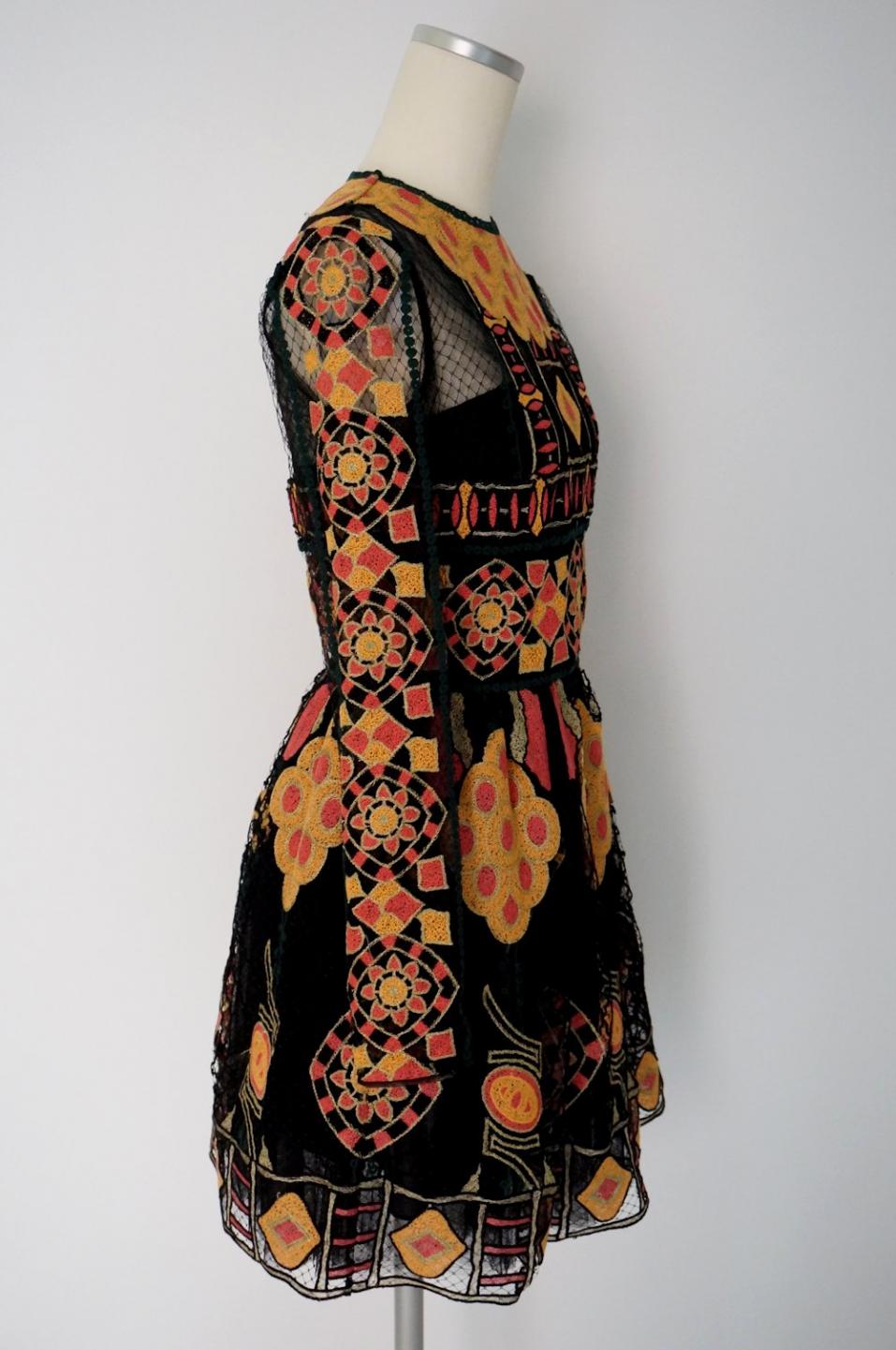 ヴァレンティノ 刺繍ドレス / レンタルリトルブラックドレス テン 