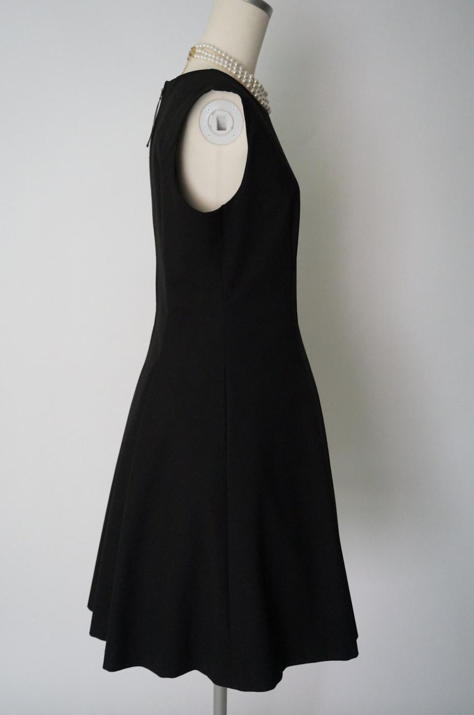 Rental Little Black Dress ten. / フォクシー シンプルAラインドレス 42