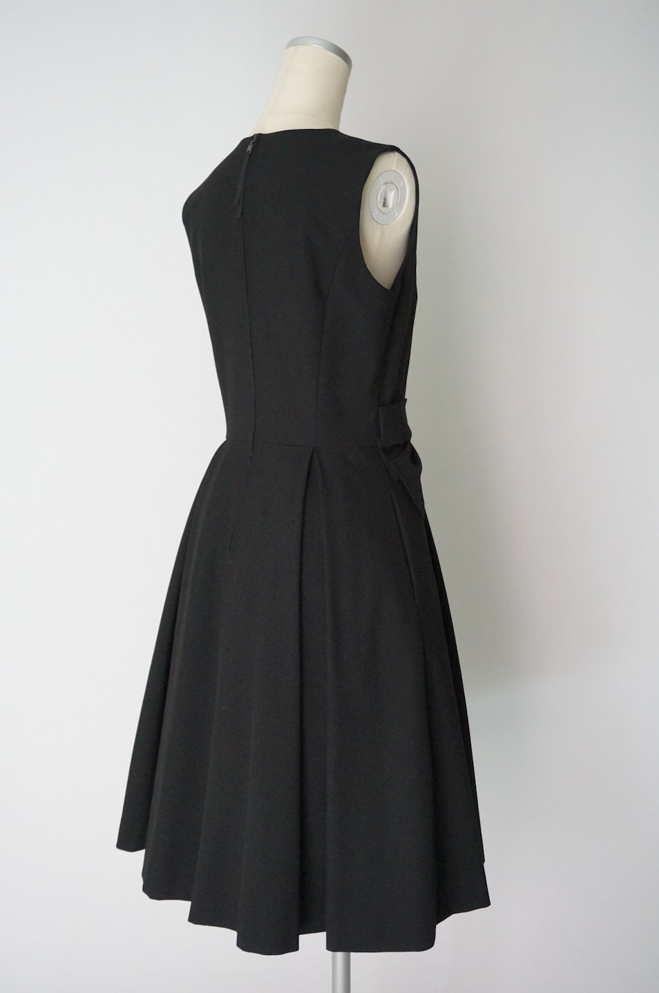 フォクシー サッシュベルトデザインのドレス ブラック40 / レンタルリトルブラックドレス テン Rental Little Black Dress  ten.